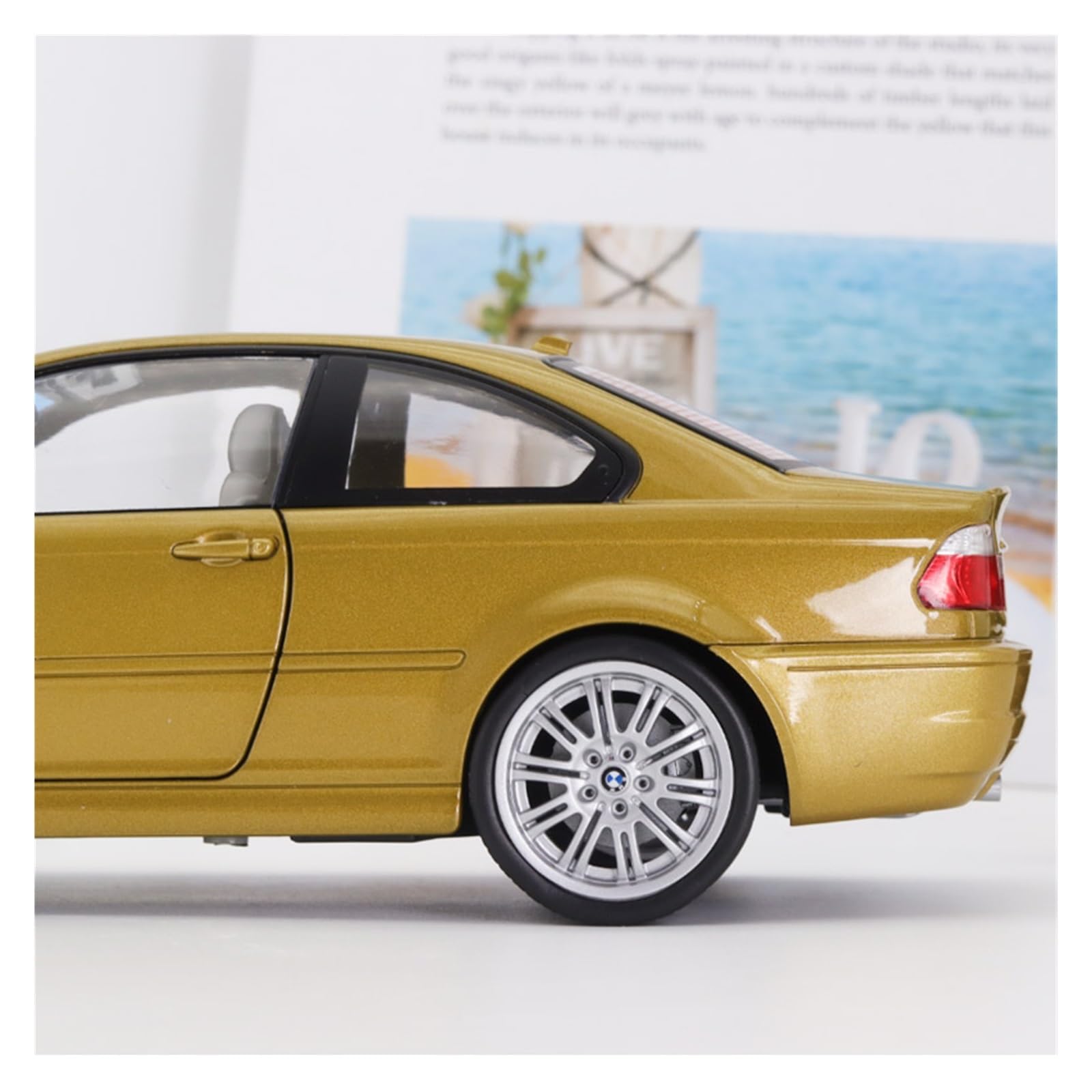 Amazon.co.jp: 塗装済み完成モデルプラモデル 1:18 スケール BMW M3
